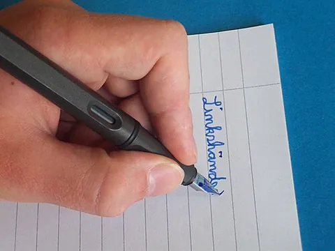 sinistromanual: left-handed