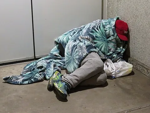 sleep rough: of a homeless person, to sleep outdoors, particularly as opposed to sleeping in a shelter or similar
