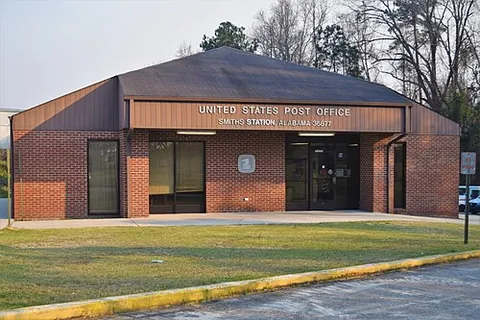 smiths station: a city in Lee County, Alabama, United States