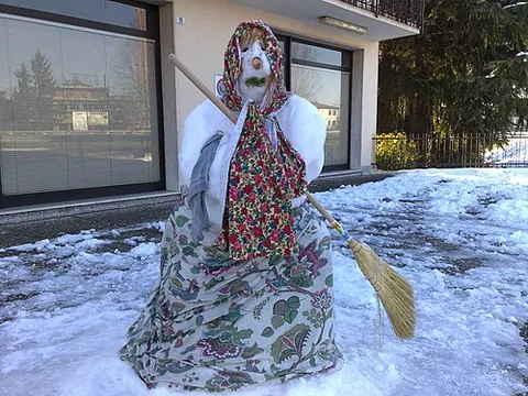snowwoman: a female version of a snowman, i.e. having female characteristics