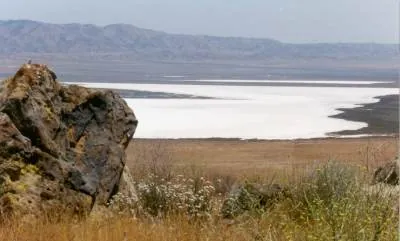 soda lake: a lake, fed by alkaline springs, that has no outlet