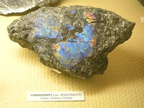 spectrolite: a rare variety of labradorite feldspar, ranging in colors from blue to red