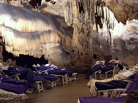 speleotherapy: the use of the microclimate of salt caves and mines for the treatment of asthma
