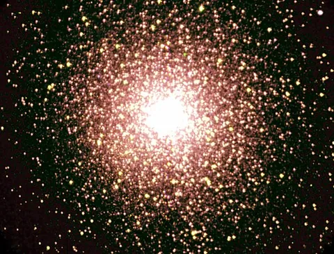 star cluster: a group of gravitationally bound stars and other material (such as nebulae and planets),...