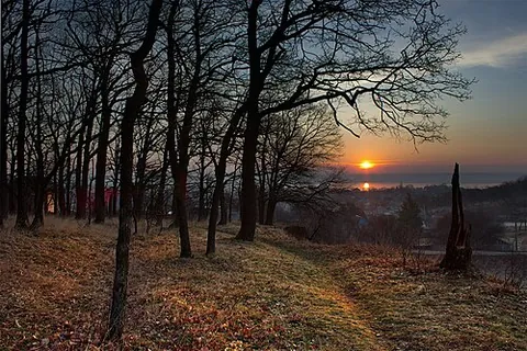 staryi saltiv: a rural settlement, the administrative centre of Staryi Saltiv settlement hromada, Chuhuiv Raion,...