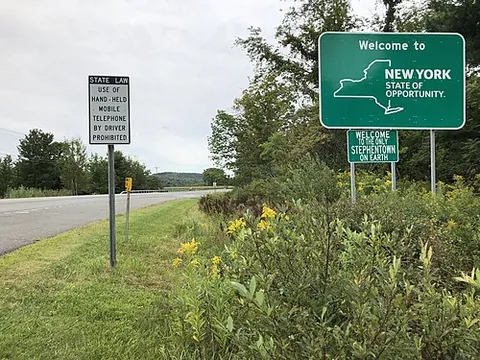 stephentown: a town in Rensselaer County, New York, United States