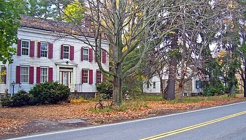 stone ridge: a hamlet and census-designated place in the town of Marbletown, Ulster County, New York, United...