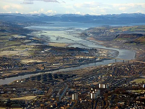 strath: a wide, flat river valley