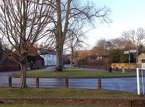 stretton-on-dunsmore: a village and civil parish in Rugby borough, Warwickshire, England (OS grid ref SP4072)