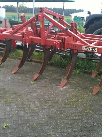 subsoiler: a type of plough that loosens the subsoil