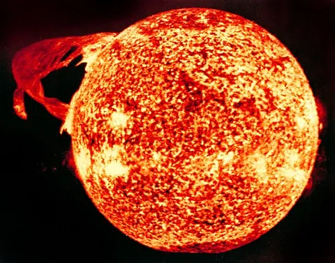 sun: the star that is closest to the Earth
