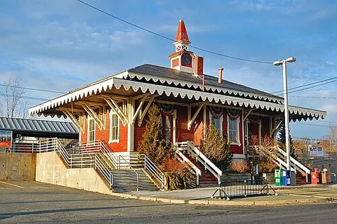 swampscott: a coastal town in Essex County, Massachusetts, United States