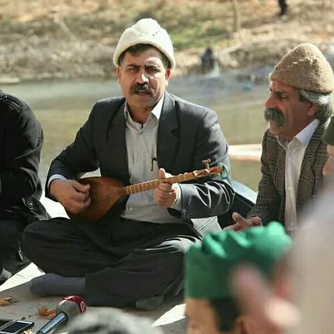 tanbur: in classical Turkish music, a long-necked, fretted, plucked lute, or various similar lutes of West...