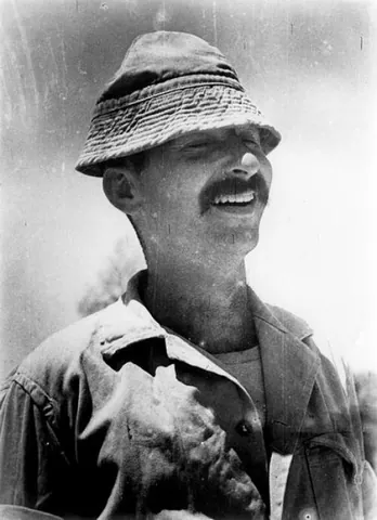 tembel hat: a kind of loose hat with a floppy brim, an Israeli national symbol