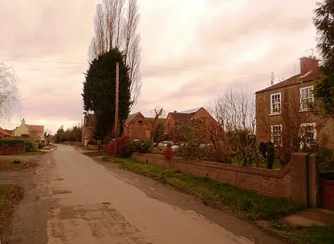 thorpe in balne: a village and civil parish (without a council) in the Metropolitan Borough of Doncaster, South...