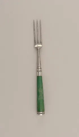threek: a three-pronged fork