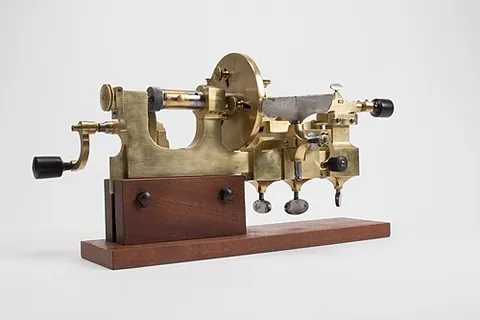 throw lathe: synonym of throw (“hand-operated lathe, especially a small lathe used by clockmakers”)