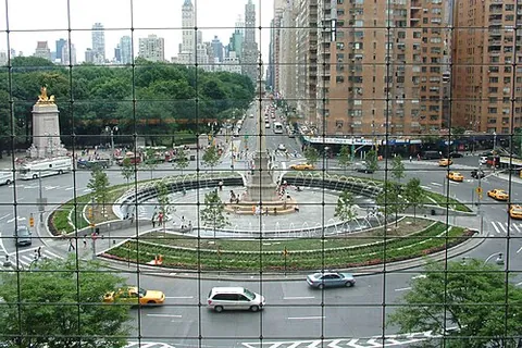 traffic circle: an intersection with a circular shape and, usually, a central island