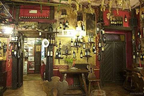 trattoria: a small, informal Italian-style restaurant