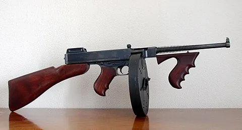 trench broom: the Thompson submachine gun