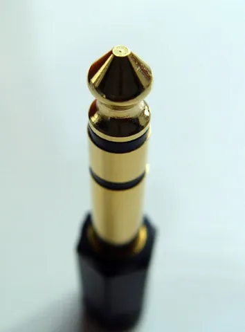 trs connector: a common analog audio connector