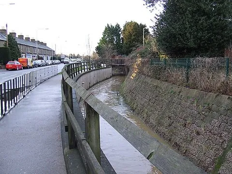 turnford: a suburban village in Broxbourne borough, Hertfordshire, England (OS grid ref TL3604)
