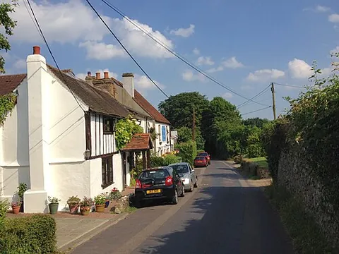 twitton: a hamlet in Otford parish, Sevenoaks district, Kent, England (OS grid ref TQ5159)