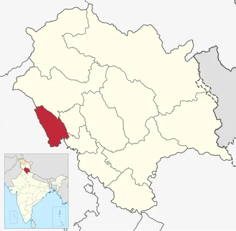 una district: one of the six districts in the Shimla Division of the Himachal Pradesh in the Republic of India