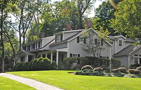 upper saddle river: a borough in Bergen County, New Jersey, United States