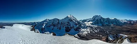 vilcanota: a mountain range in the southeast of Peru, part of the Andes
