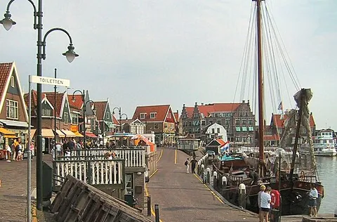volendam: a town with a harbour in Edam-Volendam municipality, North Holland, Netherlands