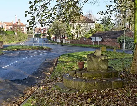 walkeringham: a village and civil parish in Bassetlaw district, Nottinghamshire, England (OS grid ref SK7692)