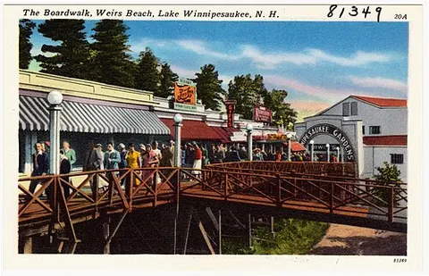 weirs beach: a community on Lake Winnipesaukee in the city of Laconia, Belknap County, New Hampshire, United...