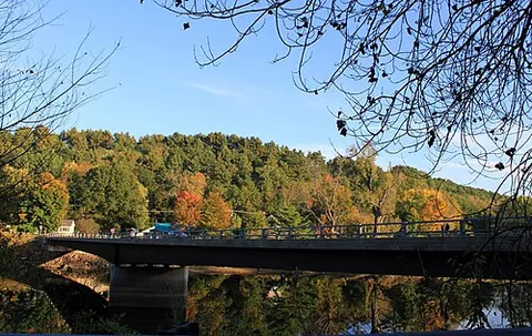 west milton: a hamlet in the village of Ballston Spa, Saratoga County, New York