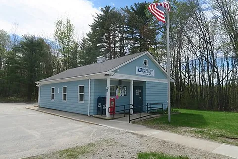 west newfield: a community in the town of Newfield, York County, Maine, United States
