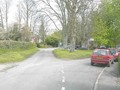 westwell: a village and civil parish in Ashford district, Kent, England (OS grid ref TQ9947)