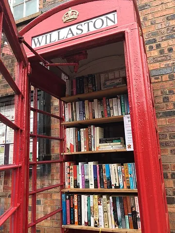 willaston: a village and civil parish in Cheshire East, Cheshire, England (OS grid ref SJ6752)
