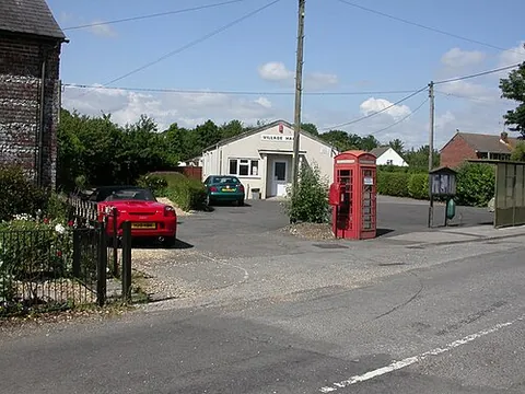 winterborne kingston: a village and civil parish in Dorset, England, previously in North Dorset district (OS grid ref...