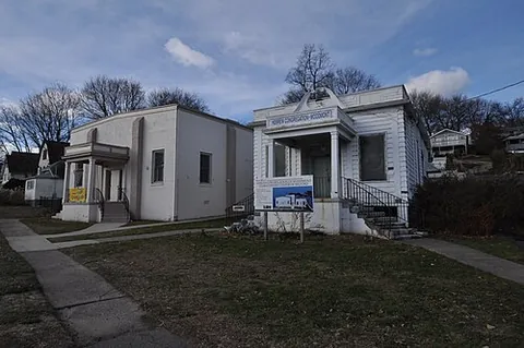 woodmont: a borough in the city of Milford, New Haven County, Connecticut