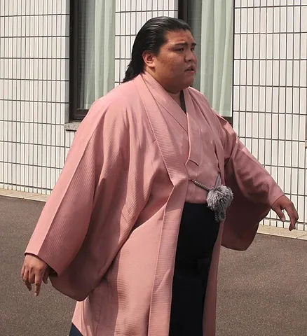 zanbara: hair that is loose and dishevelled and too short to be arranged into a chonmage
